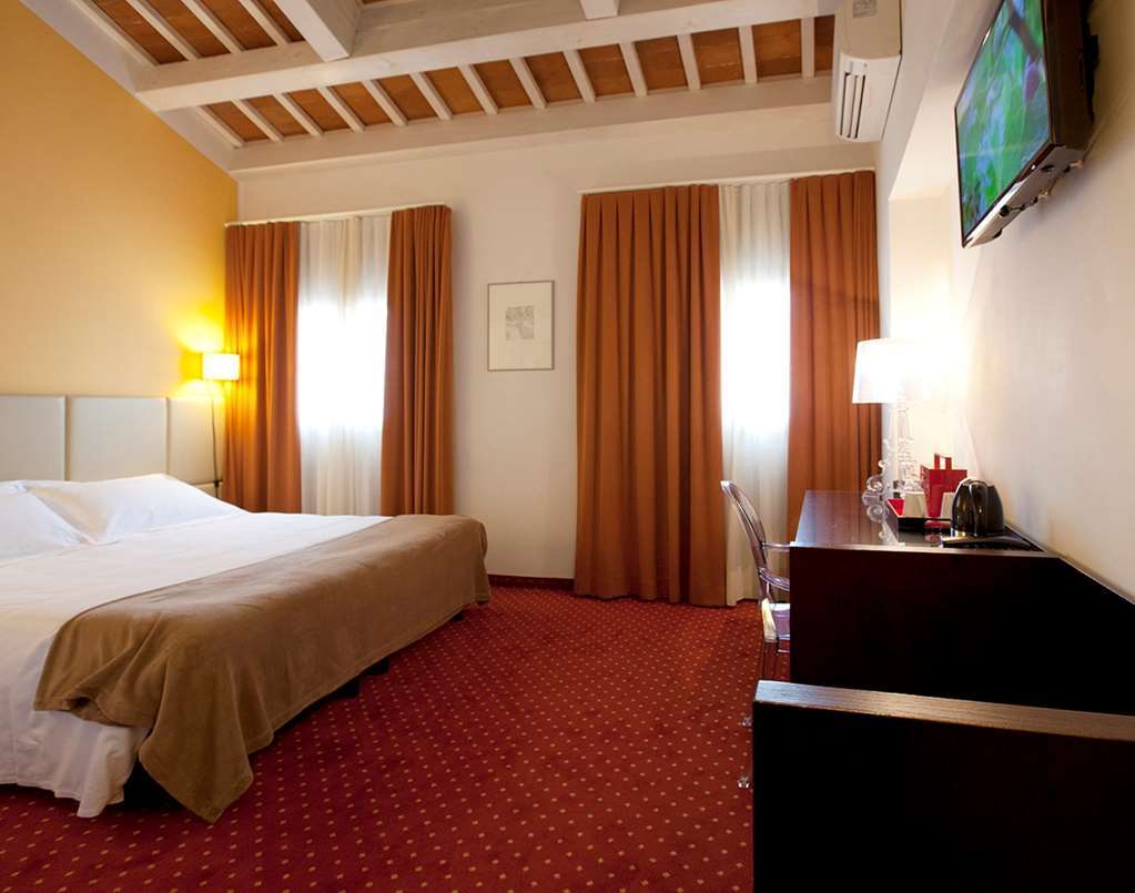 黎莱斯圣塔科罗娜酒店 维琴察 客房 照片